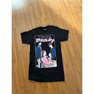 True Beauty Trio Glitter Boyfriend Fit T-Shirt Small